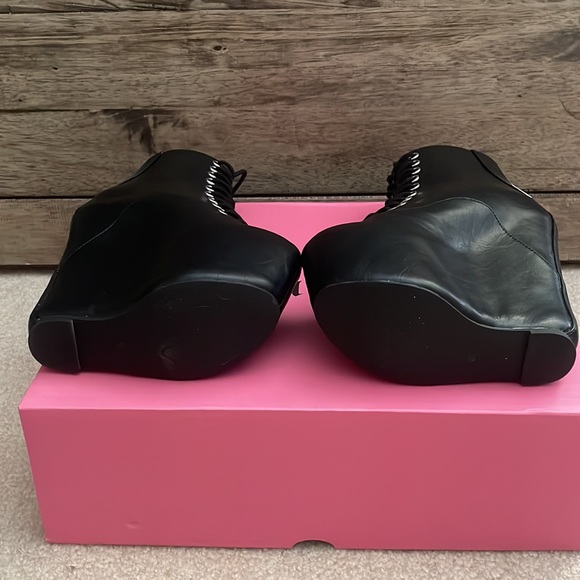 Going to consignment next week!! Last chance!! Sexy Charla Tedrick Wedges NIB!! - Picture 6 of 8